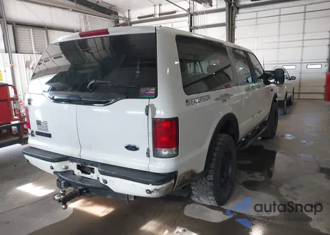 2000 Ford Excursion Limited from USA, damaged, VIN 1FMNU43S3YEE15080